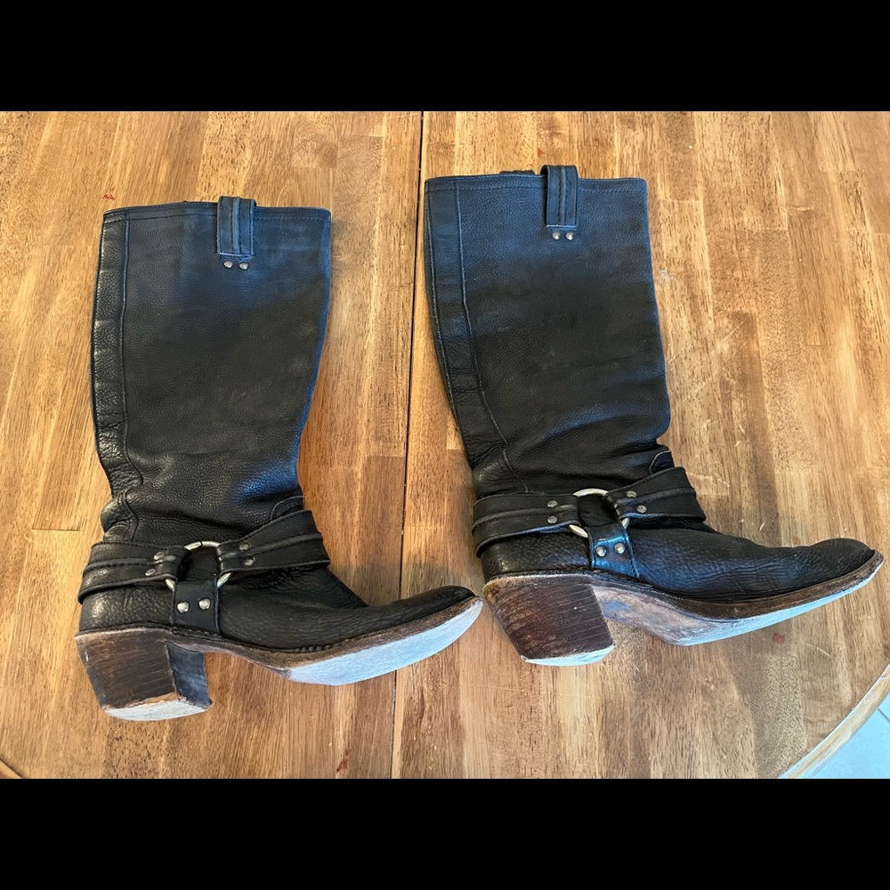 Women’s size 10 frye boot